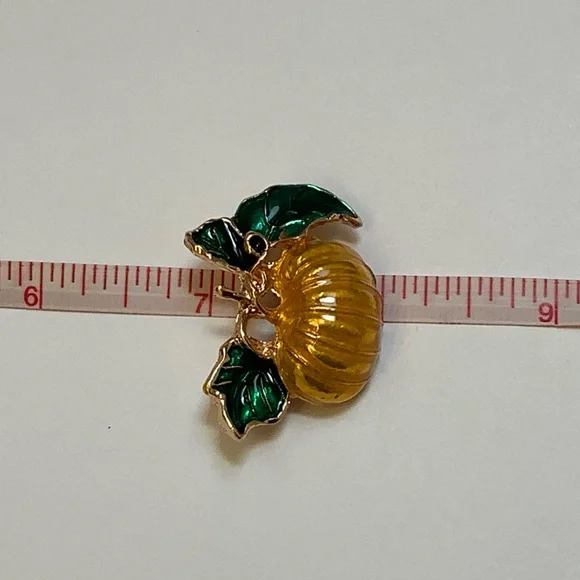 Pumpkin Brooch - Picture 4 of 5